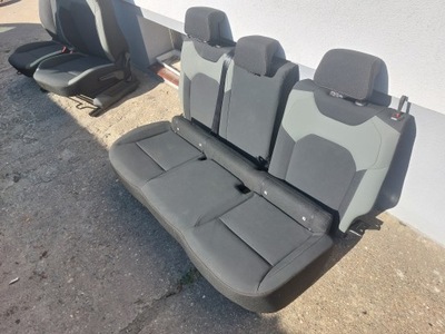 Заднє сидіння задня dacia duster iii 24- фото №1