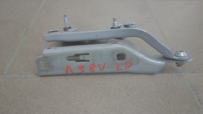 Петля капот лівий перед audi a3 8v 8v0823301f фото №1