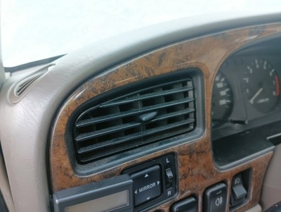 Решітка обдув ліва daihatsu appleaus фото №1