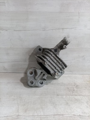 Подушка двигателя левая jeep cherokee kl 2,0 2013-2024 фото №1