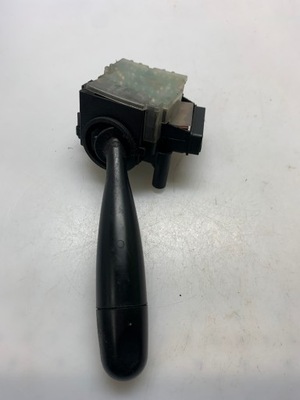 Переключатель дворник toyota оригинальный номер 173647 фото №1