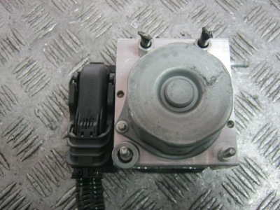 Насос abs 476604cb0a nissan x-trail фото №1