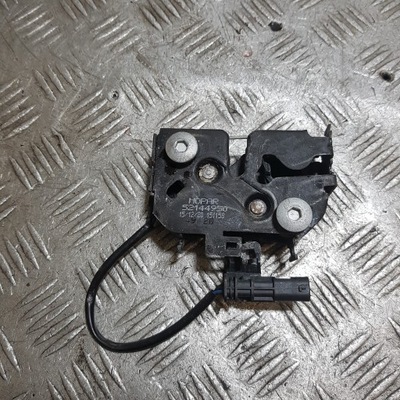 Замок передньої капот jeep renegade 1.3 tb 2020 30k km фото №1