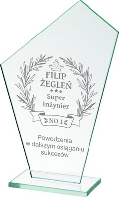 Statuetka szklana z grawerem na prezent puchar trofeum nagroda dla