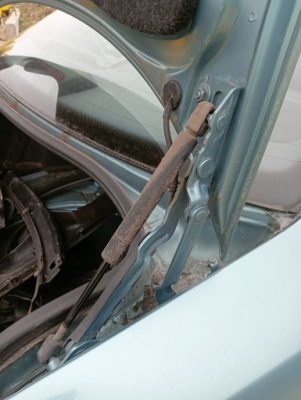 Петля крышки правый задняя audi a4 b5 фото №1