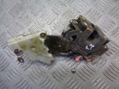 Замок дверь левый задняя задний nissan almera n16 фото №1