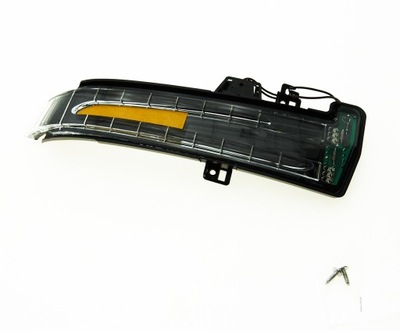 DIRECTION INDICATOR ON MIRROR MERCEDES PETROL GL X166  