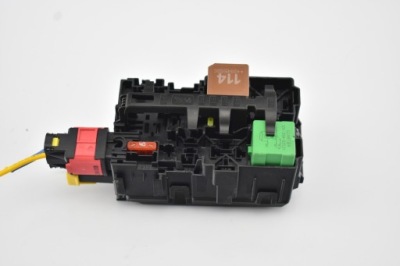 Коробка предохранителей 9806192580 vivaro c expert фото №1