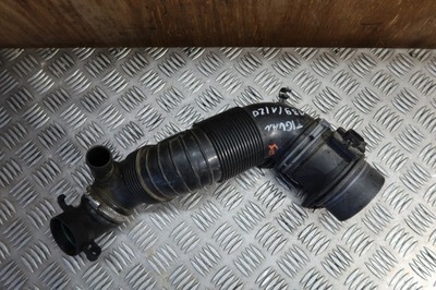 Шланг воздуха турбины tiguan 5n0129656 фото №1