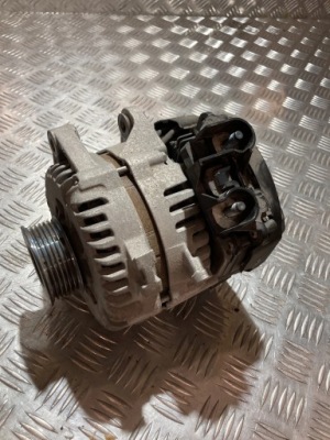 Генератор комплектный  peugeot 3008 3 23- 1.2 thp гибрид фото №1
