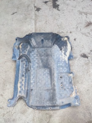 Mercedes e klasa w212 защита плита pod двигатель a2125202723 фото №1