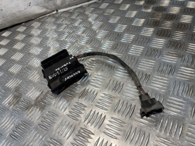 Модуль вентиляторів opel vectra c hb 1,8b 1379151 фото №1