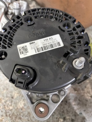 Генератор audi 06m903027m фото №1