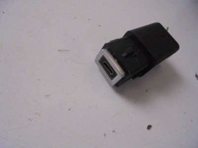 Разъём usb peugeot 2008 ii 208 ii 2019- фото №1