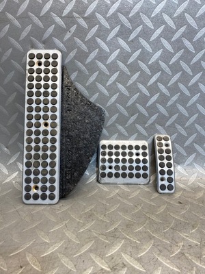 Накладки na педали хром автоматическая коробка передач оригинал aston martin db9 фото №1