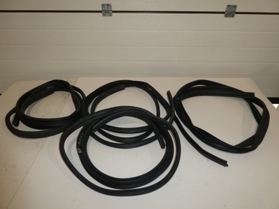 Уплотнители дверь master iii 3 lift 4 iv doka фото №1