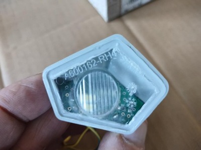 Освещение зеркало renault megane iv правая оригинальный номер фото №1