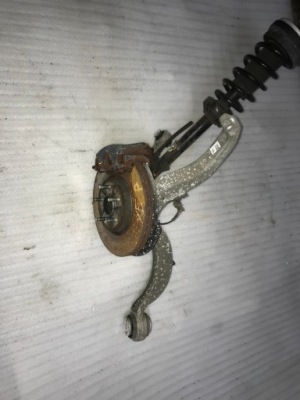 Jaguar xe ступиця поворотний кулак амортизатор права сторона фото №1