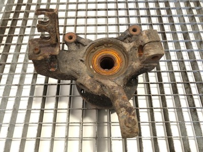 Поворотний кулак лівий перед renault master ii 2.5 80km фото №1