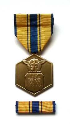 Medal USAF - AIR FORCE COMMENDATION MEDAL z baretką