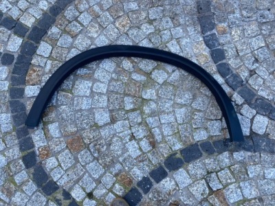 Mercedes 254 glc amg молдинг левая задний  2548803702 оригинал фото №1