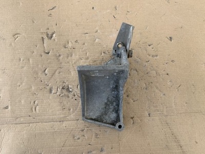 Кронштейн двигателя renault master ii 2.5dci 8200627898 фото №1