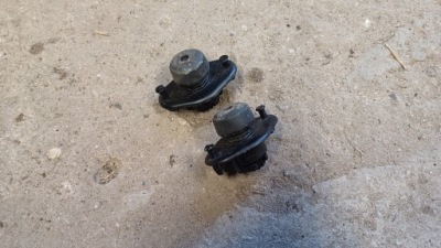 Opel crossland отбойник крышки 13212251 фото №1