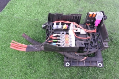 Коробка запобіжників корпус audi q7 touareg 4l фото №1