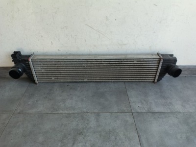 Радиатор renault master iii рестайлинг  144969388r идеальное состояние интеркулер 2019- фото №1