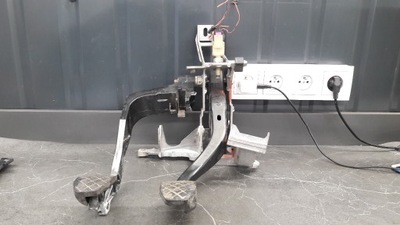 Педаль гальма зчеплення vw passat b5 фото №1