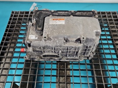 Преобразователь тока toyota auris ii напряжения инвертор g9200-47190 фото №1