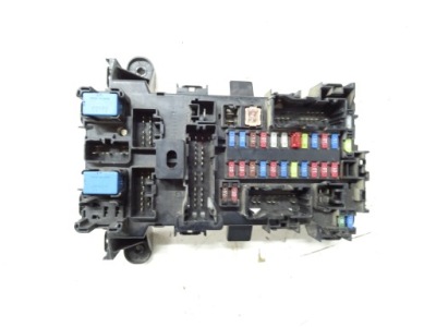 Suzuki vitara ii 2.4 коробка предохранителей фото №1