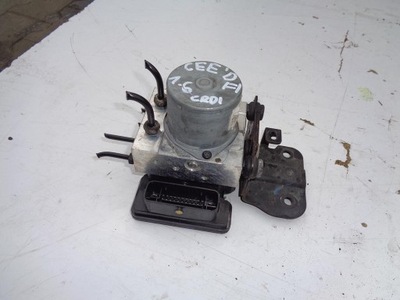 Насос abs 61589-45200 kia ceed ii 2 1.6 crdi фото №1