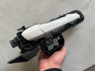 Mercedes gla lift 17-19 w156 x156 ручка дверь правая задняя цвет 149 фото №1