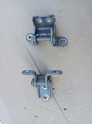 Петлі двері правих задня honda insight фото №1