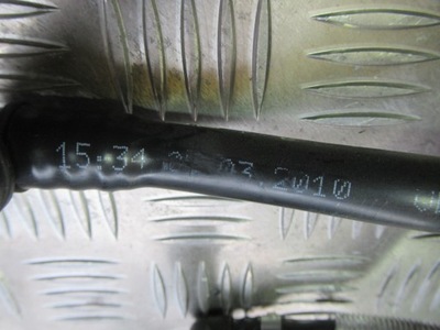 Audi r8 шланг радіатора оливи 420115687f фото №1