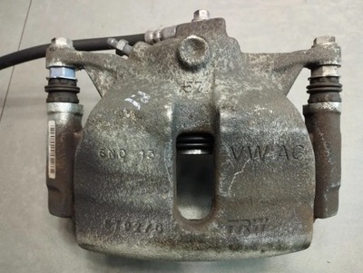 Audi a3 8v суппорт правый перед фото №1