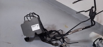 Насос abs volvo xc40 ii 31445742 фото №1