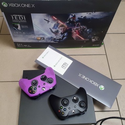 Konsola Xbox One X 1 TB 2xpad komplet