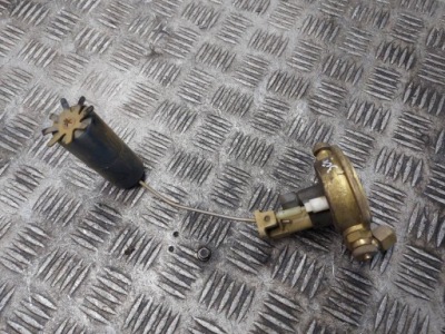 Клапан многоклапанный электроклапан баллон lpg tomasetto 180/30 фото №1