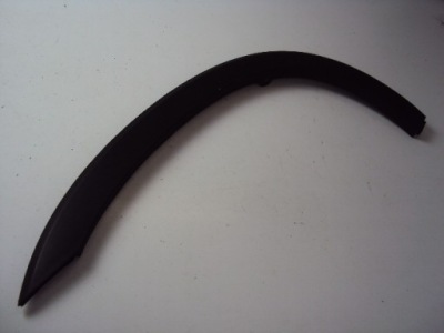 Молдинг крила правий задня kia sorento ii 09- фото №1