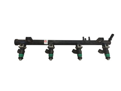 Молдинг упорскування форсунки renault espace iv laguna ii 1.8 2.0 16v 8200601367 фото №1