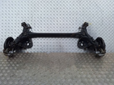 Ось задний  балка подвеска toyota prius plus 11-22 тормозные диски суппорты фото №1