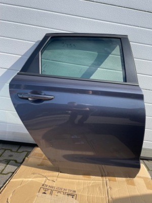 Hyundai i30n i30 iii n 17- двері праве задня hb z3g фото №1