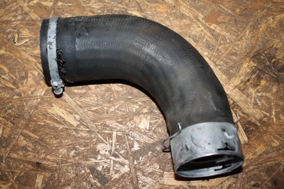 Volvo xc40 шланг wąż труба інтеркулер 32224398 фото №1