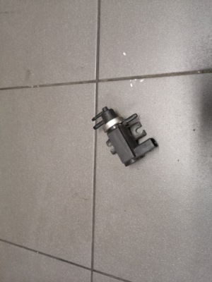 Клапан вакууму audi vw 1j0906627 фото №1