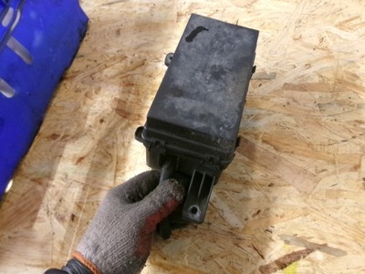 Chevrolet aveo t250 коробка запобіжників 1.2 16v фото №1