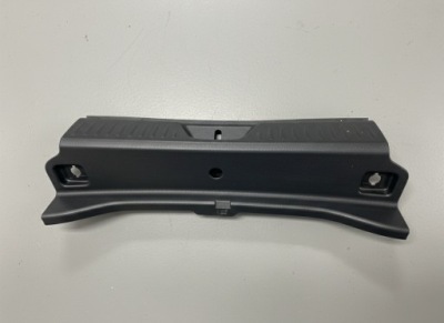 Mercedes w176 накладка кромка багажника a1766900241 фото №1