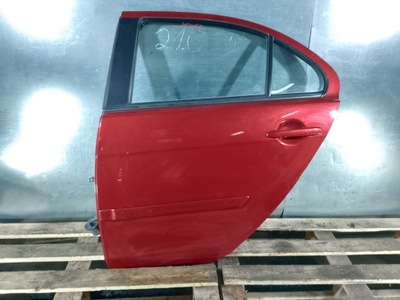 DE PUERTA IZQUIERDO PARTE TRASERA MITSUBISHI LANCER VIII P26A HATCHBACK  