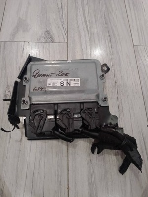 Блок управления бортовой компьютер двигателя 237d40307r a3c0240300101 renault zoe фото №1